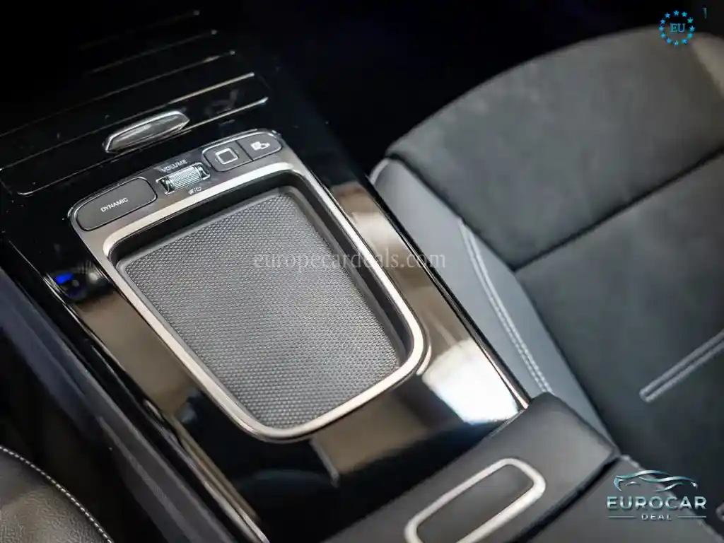 Mercedes-Benz A 220