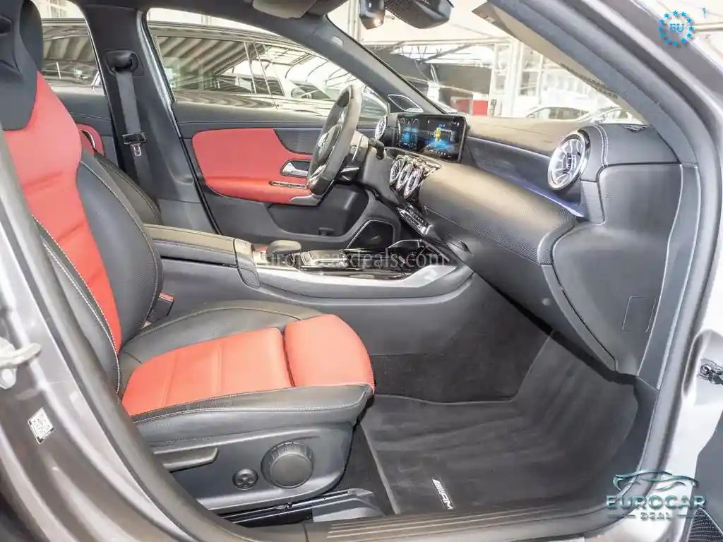 Mercedes-Benz A 45 AMG