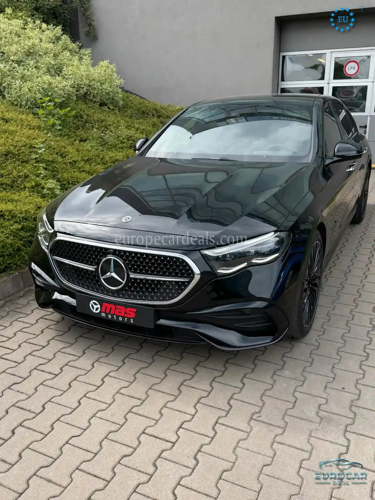 Mercedes-Benz E 200