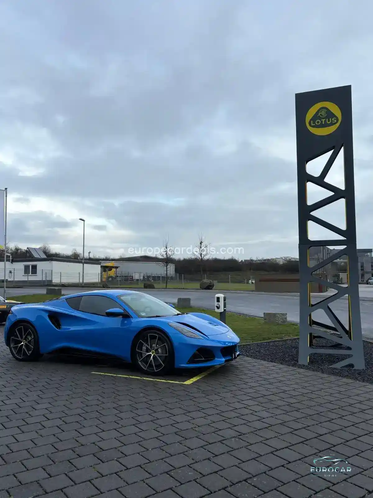 Lotus Emira