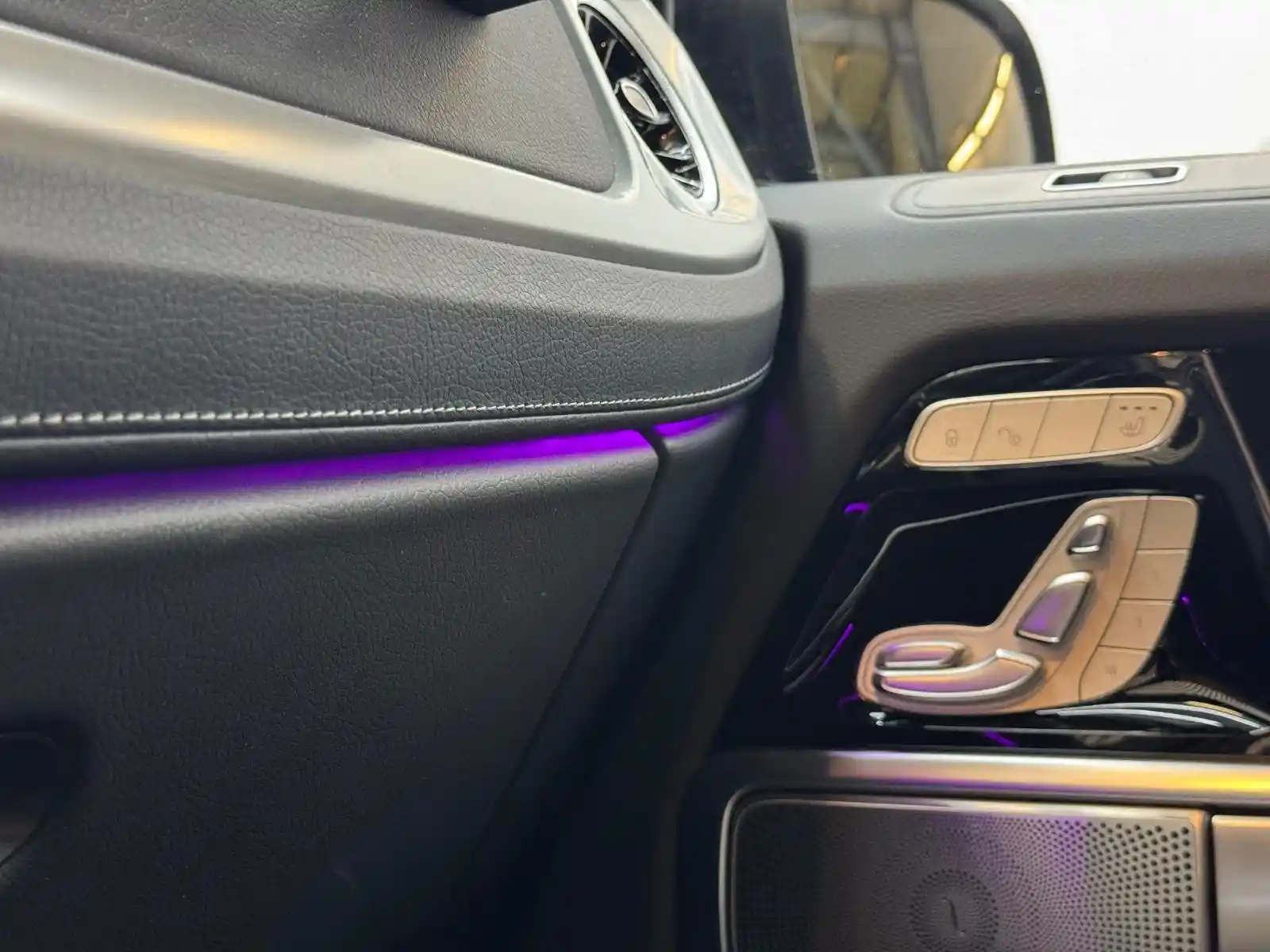 Mercedes-Benz G 500