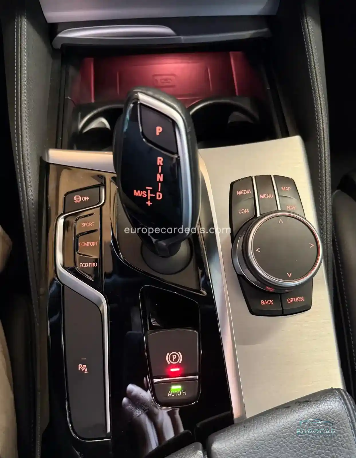 BMW M550