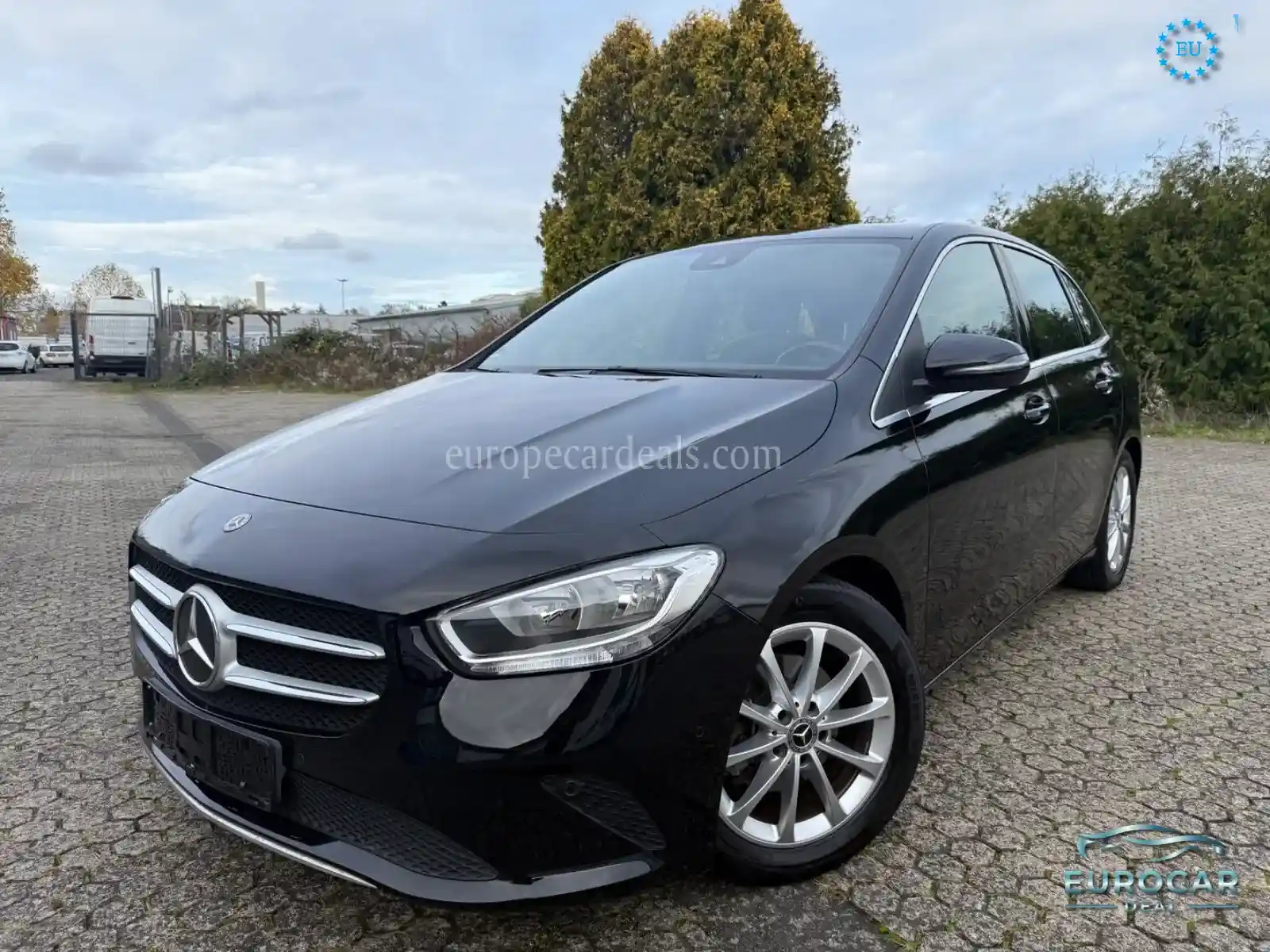 Mercedes-Benz B 180