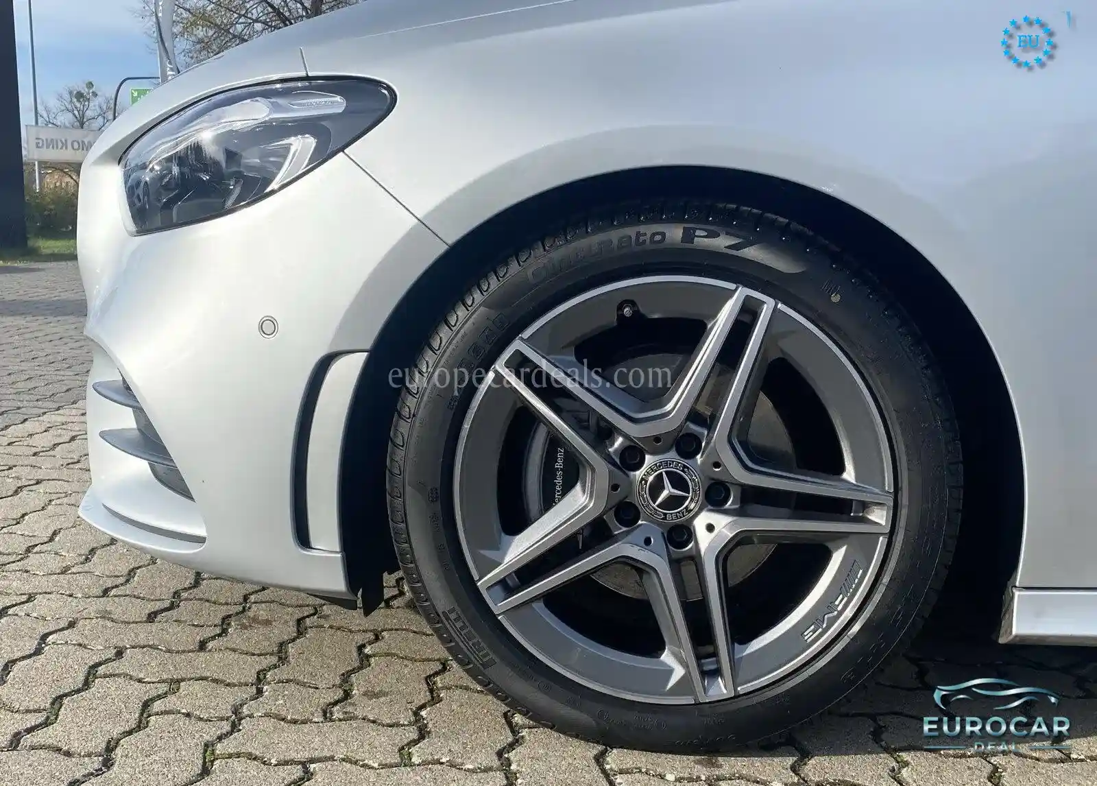 Mercedes-Benz B 200