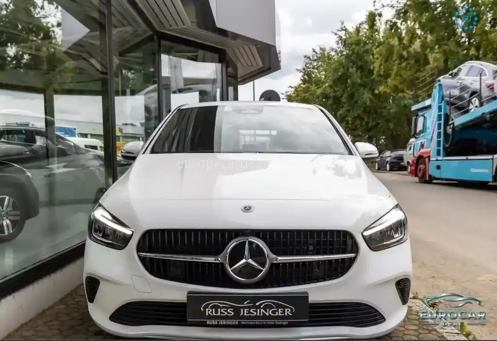 Mercedes-Benz B 200