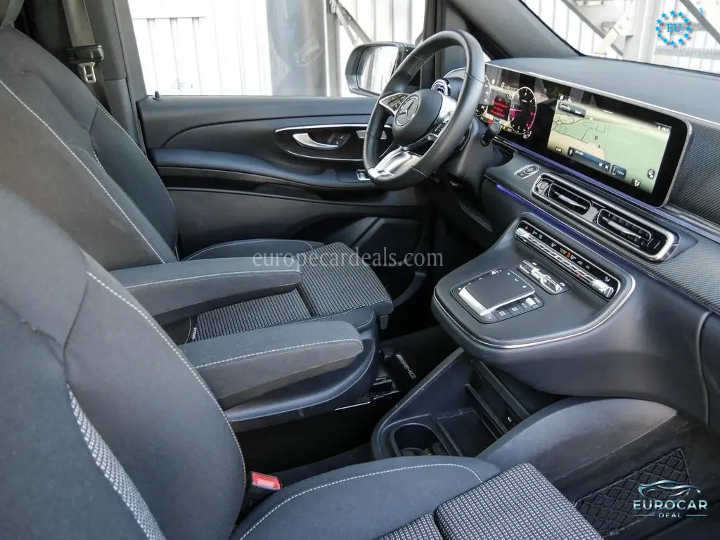 Mercedes-Benz V 220