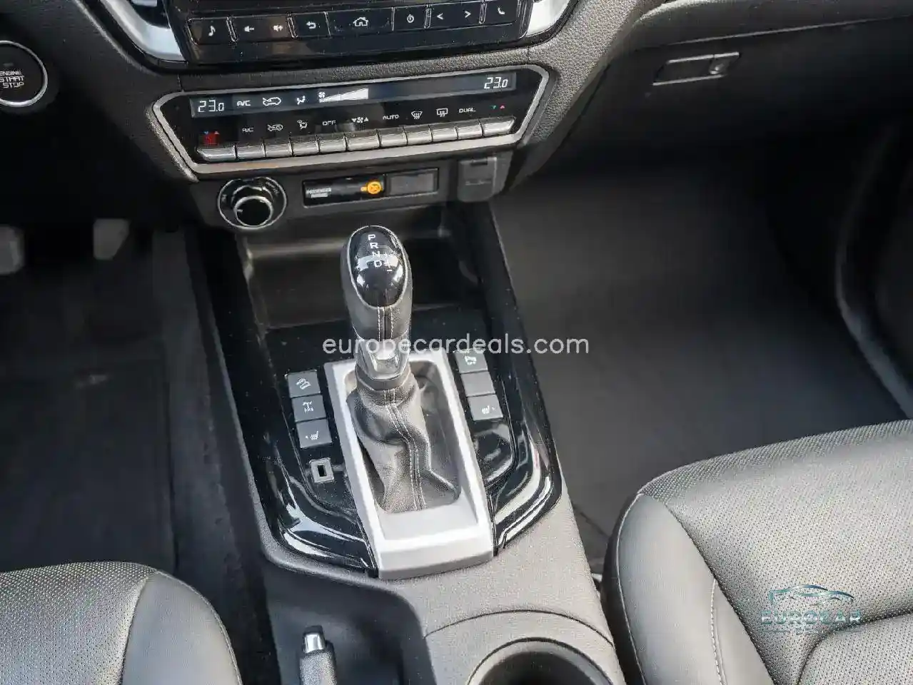 Double Cab 4WD V-CROSS