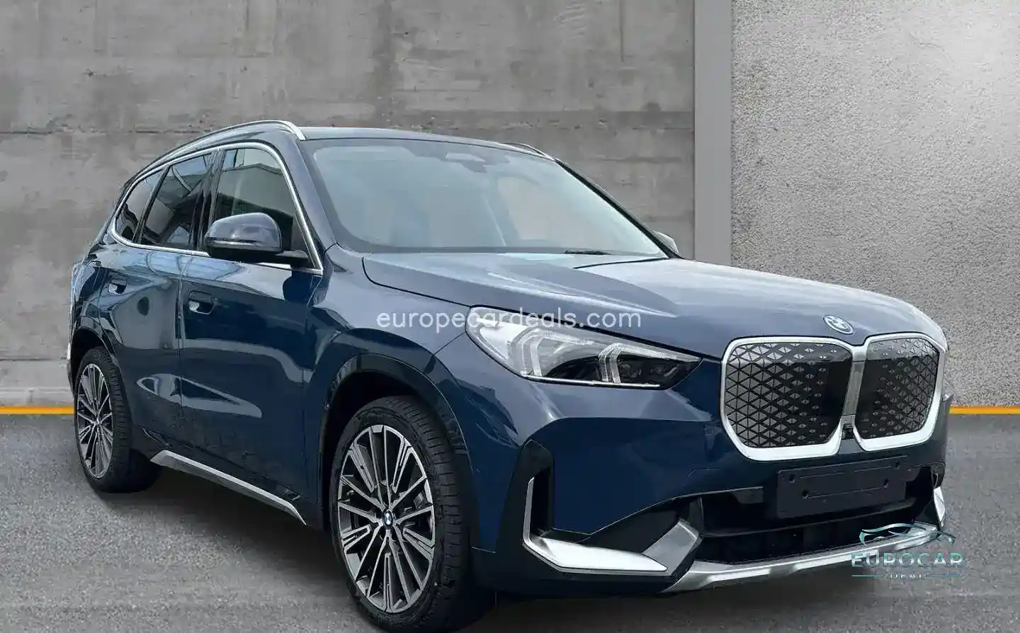 BMW iX1