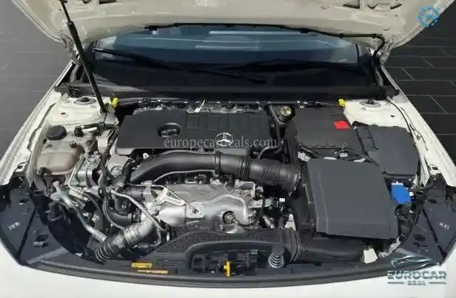 Mercedes-Benz A 220