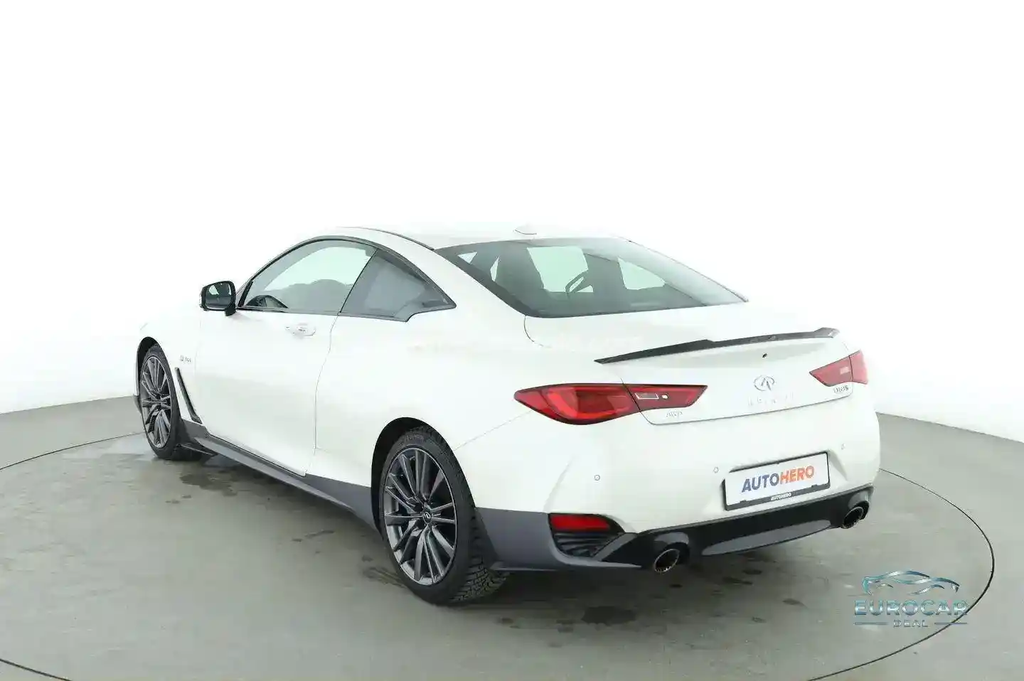 Infiniti Q60