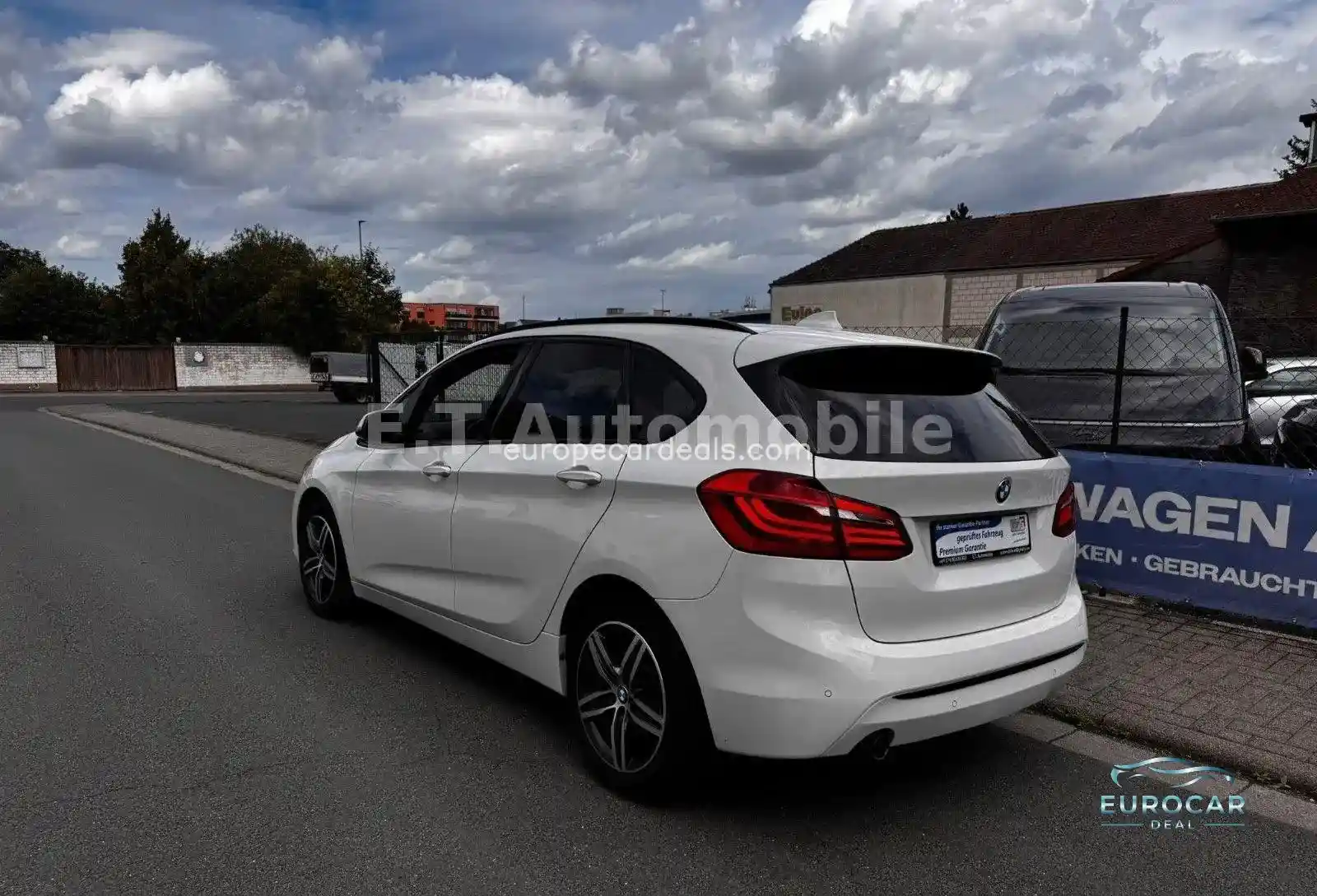 BMW 218