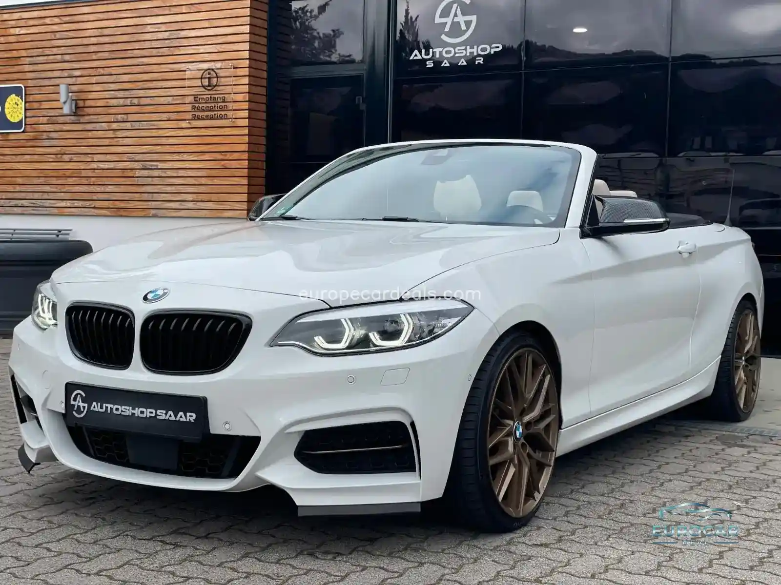 BMW M240i