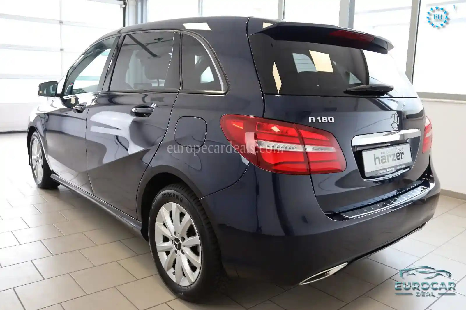 Mercedes-Benz B 180