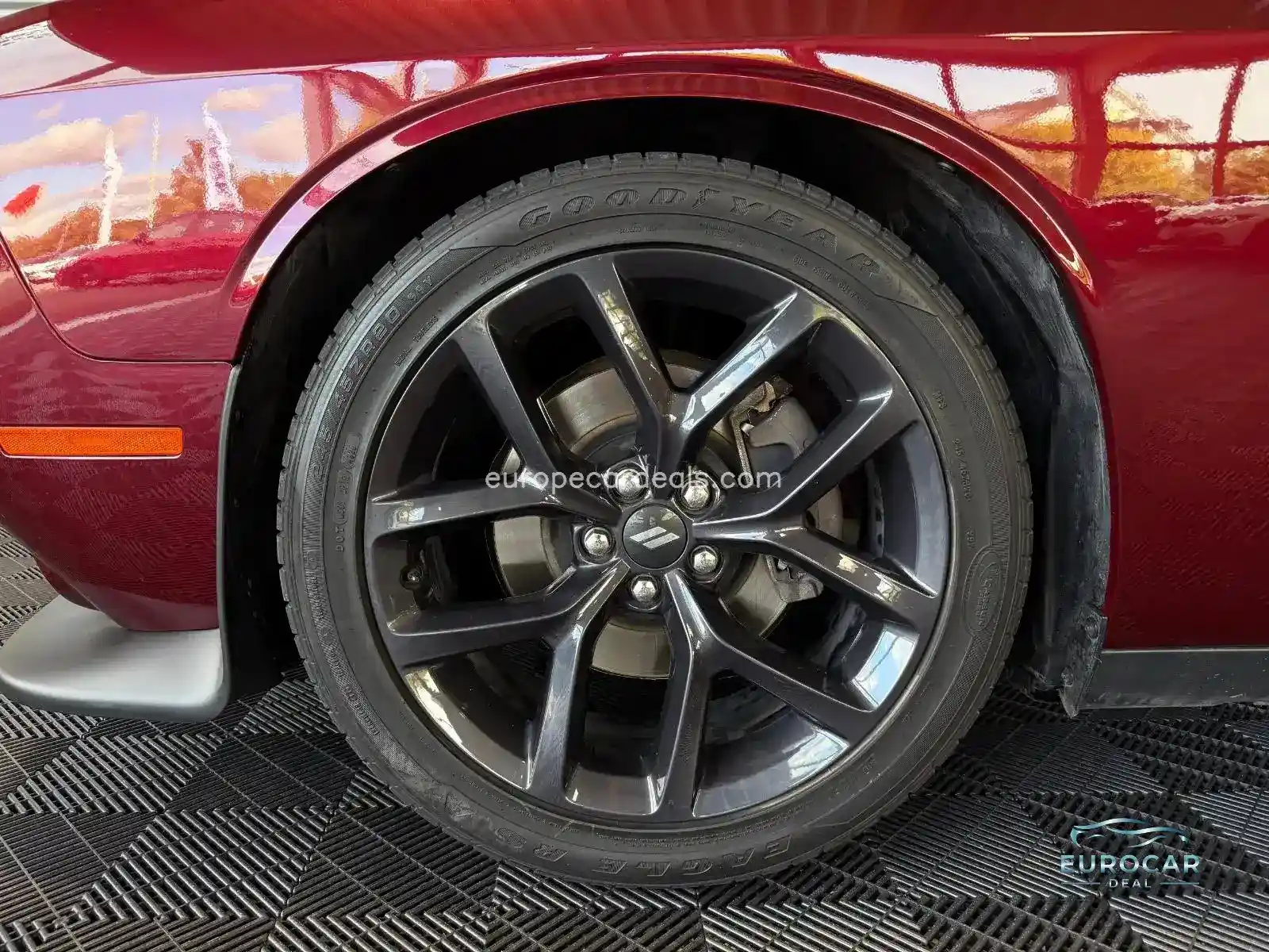 Dodge Challenger