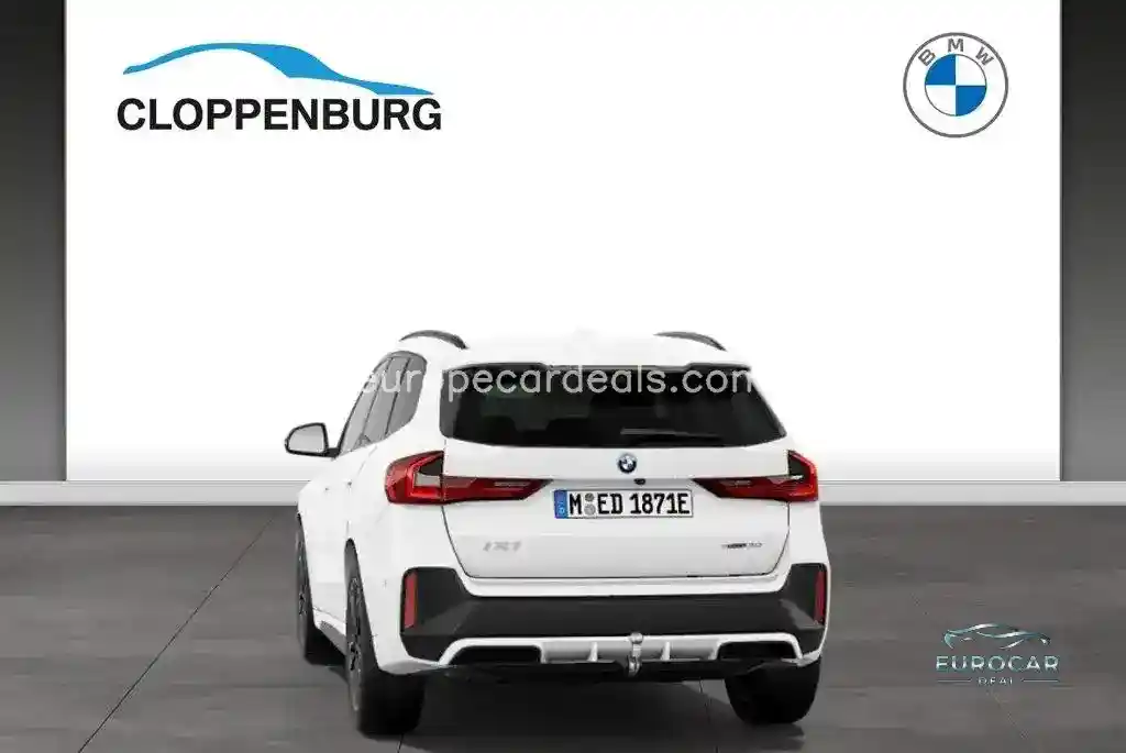 BMW iX1