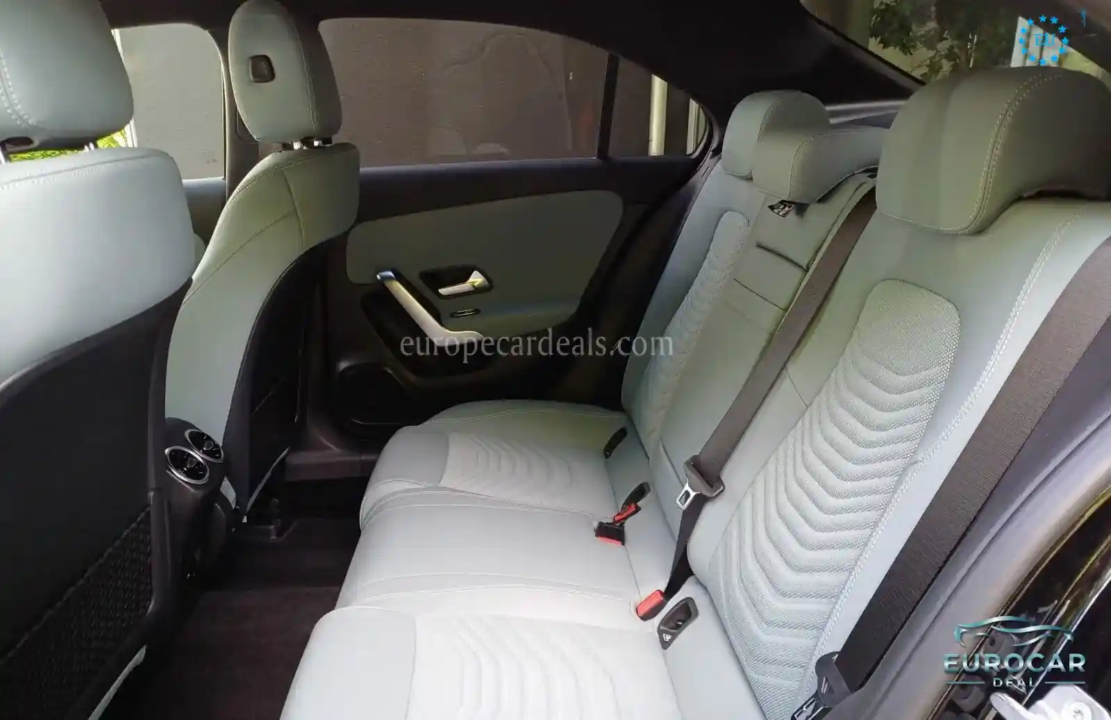 Mercedes-Benz A 220