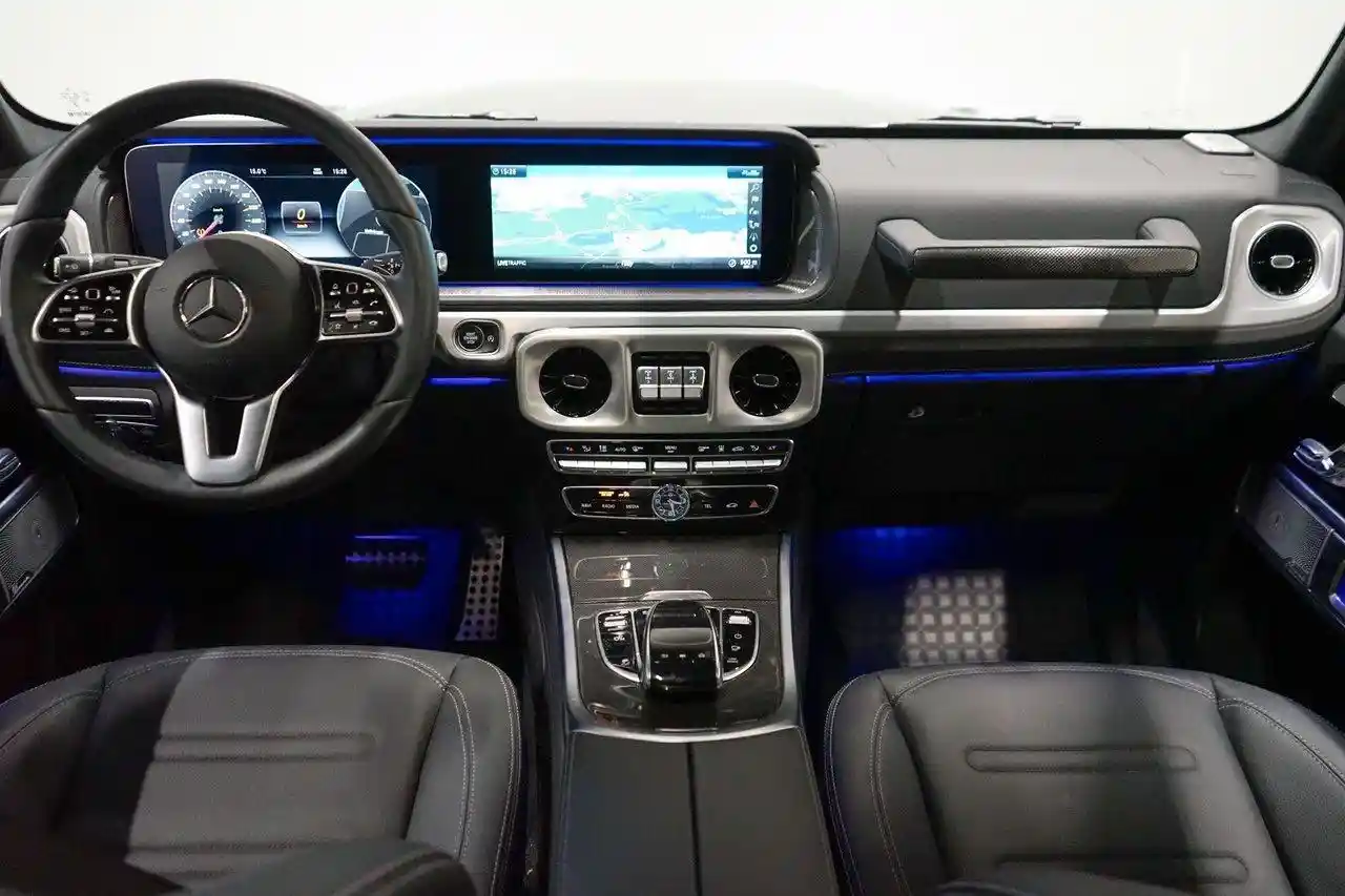 Mercedes-Benz G 500