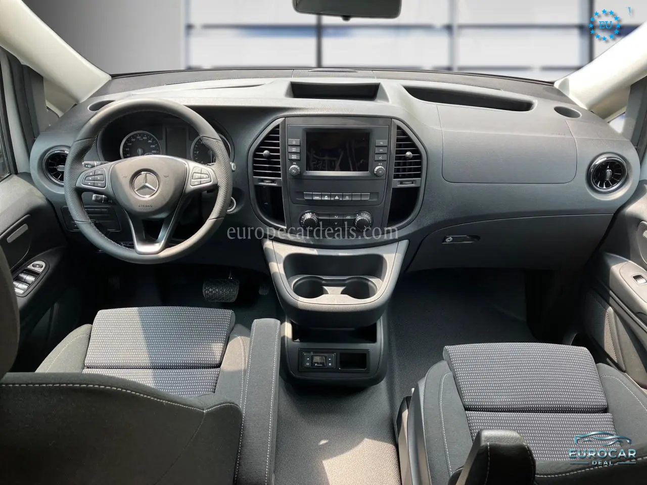 Mercedes-Benz V 220