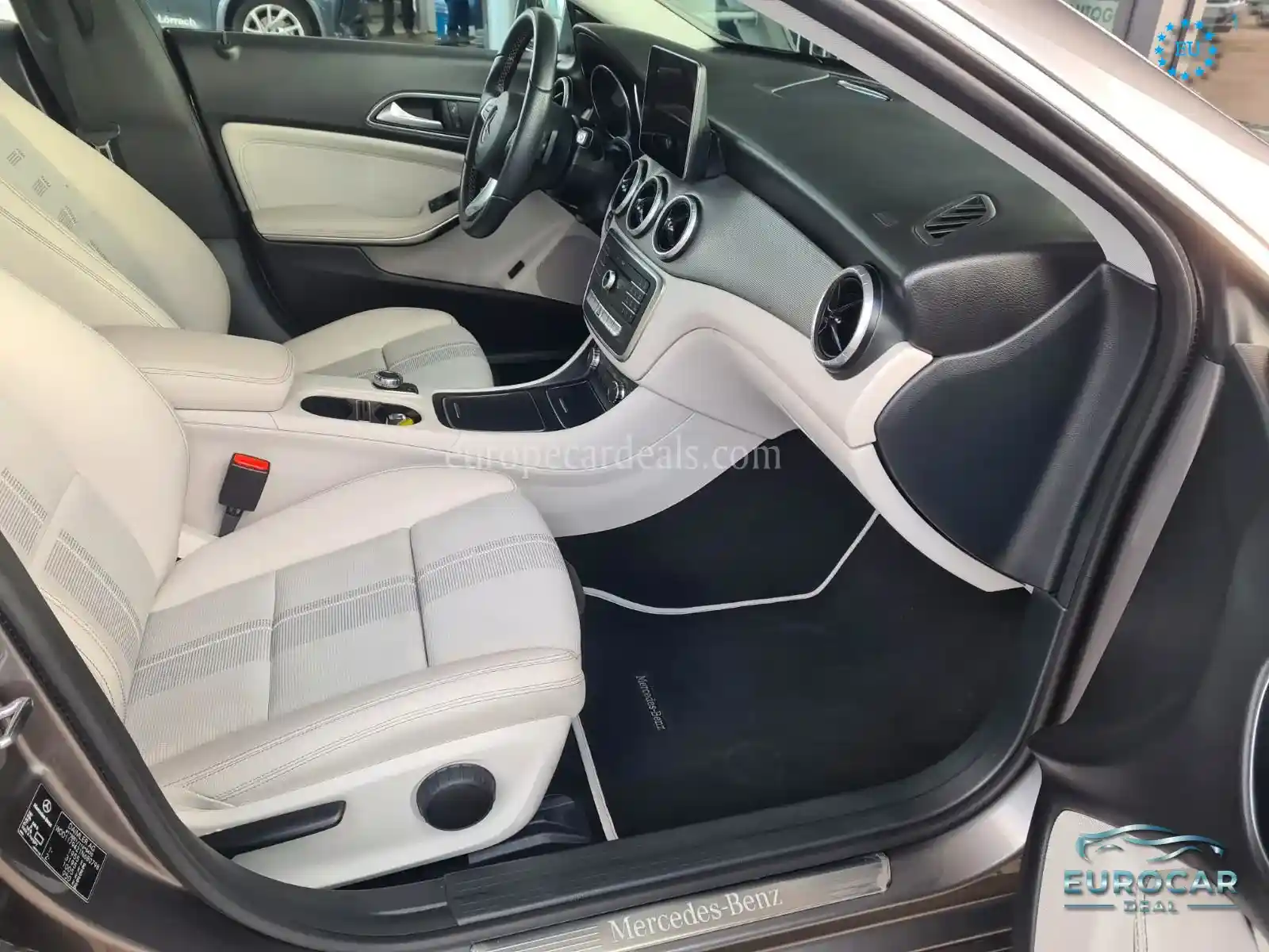Mercedes-Benz CLA 180