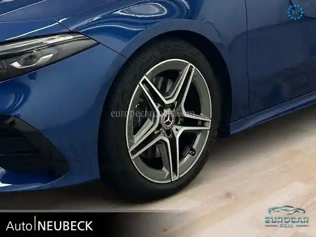 Mercedes-Benz A 220