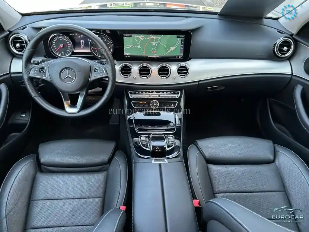 Mercedes-Benz E 300