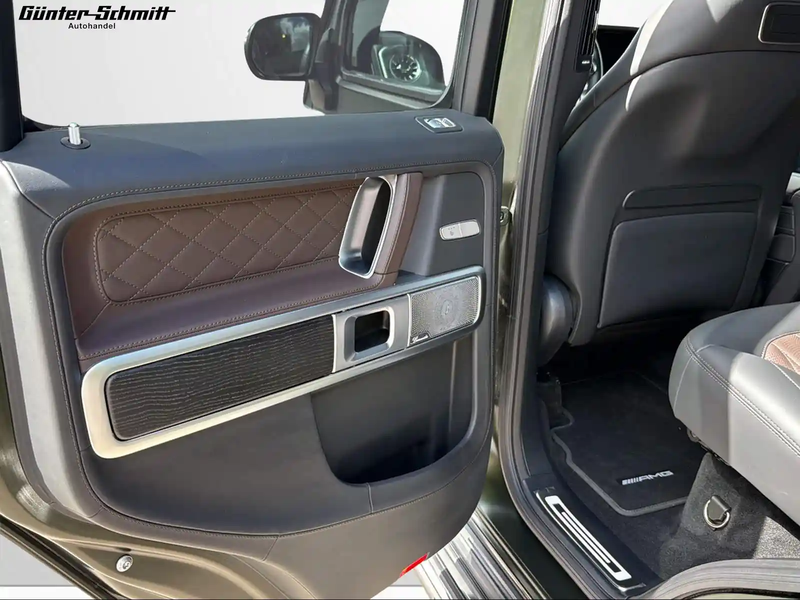 Mercedes-Benz G 500