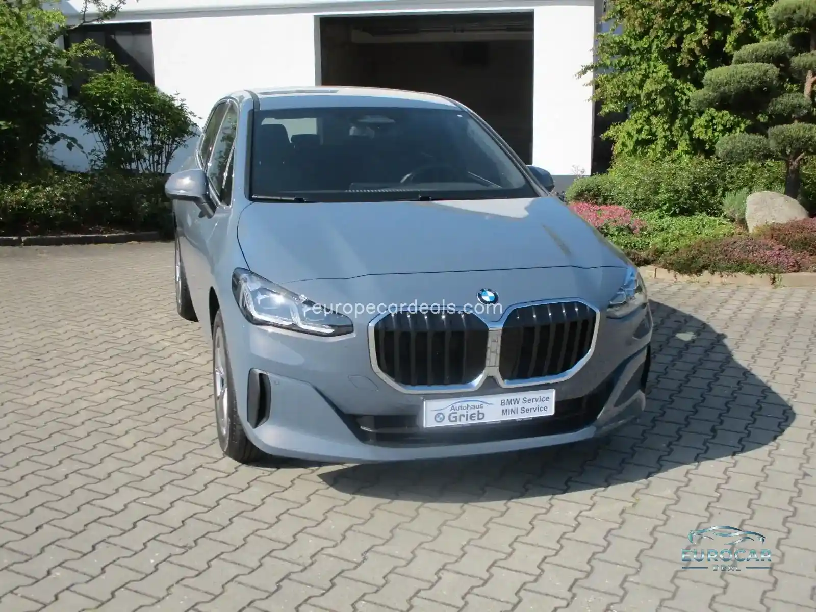 BMW 216
