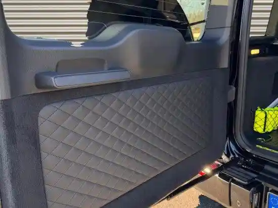 Mercedes-Benz G 500