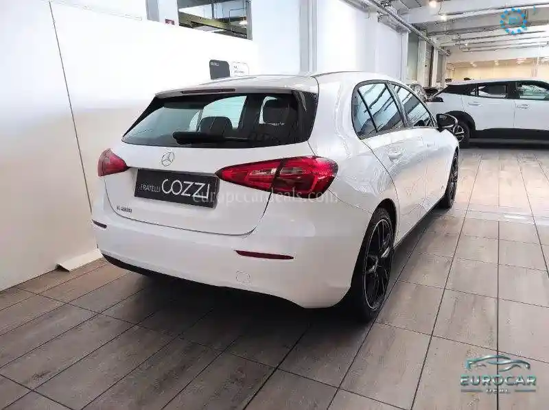 Mercedes-Benz A 200