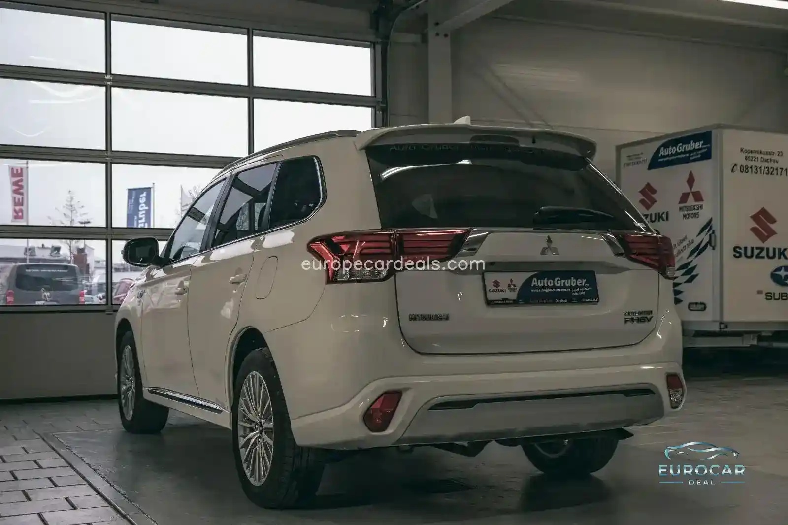 Mitsubishi Plug-in Hybrid Outlander