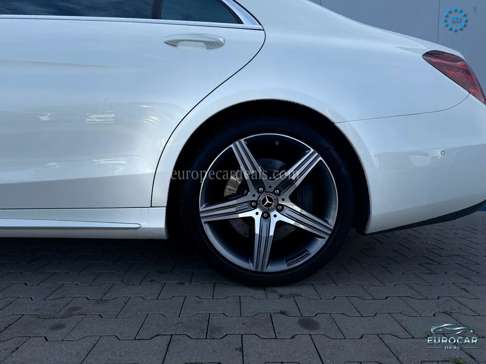 Mercedes-Benz S 560