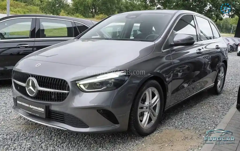 Mercedes-Benz B 200