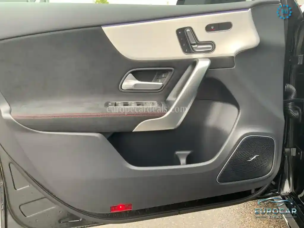 Mercedes-Benz A 45 AMG