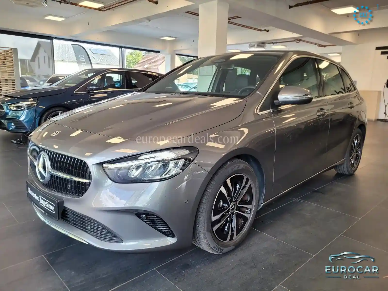 Mercedes-Benz B 180