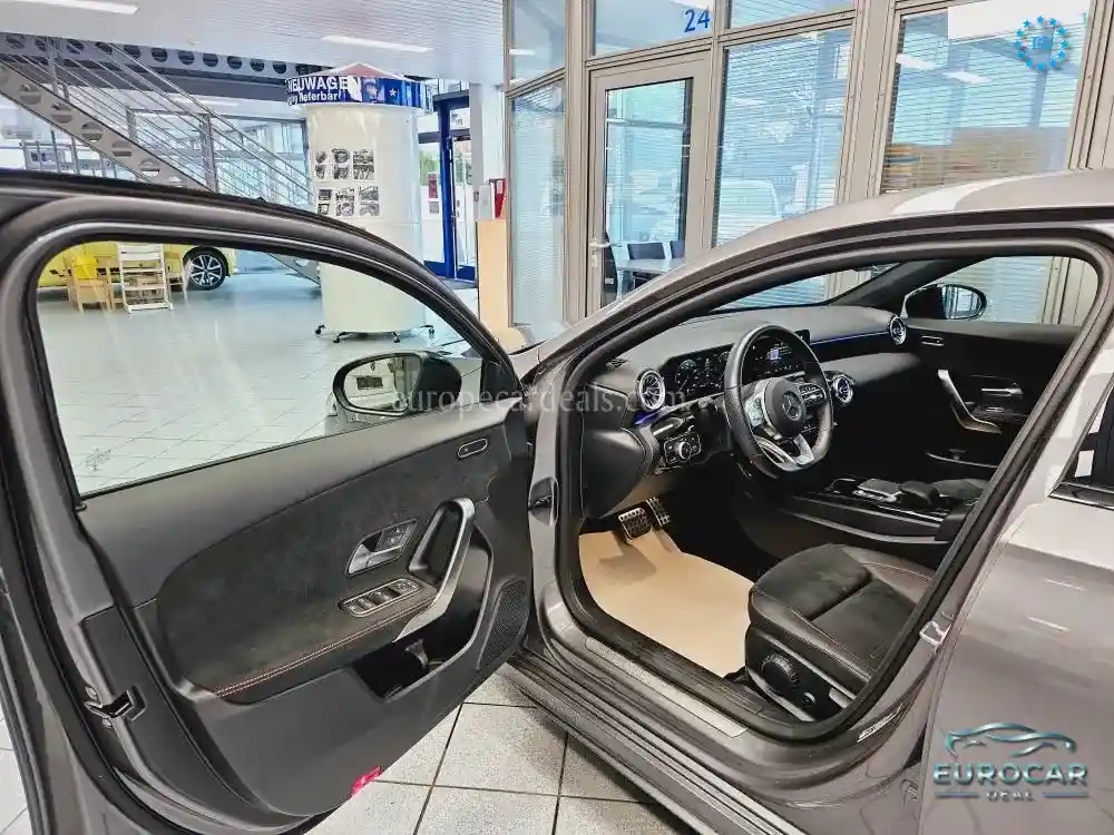 Mercedes-Benz A 220