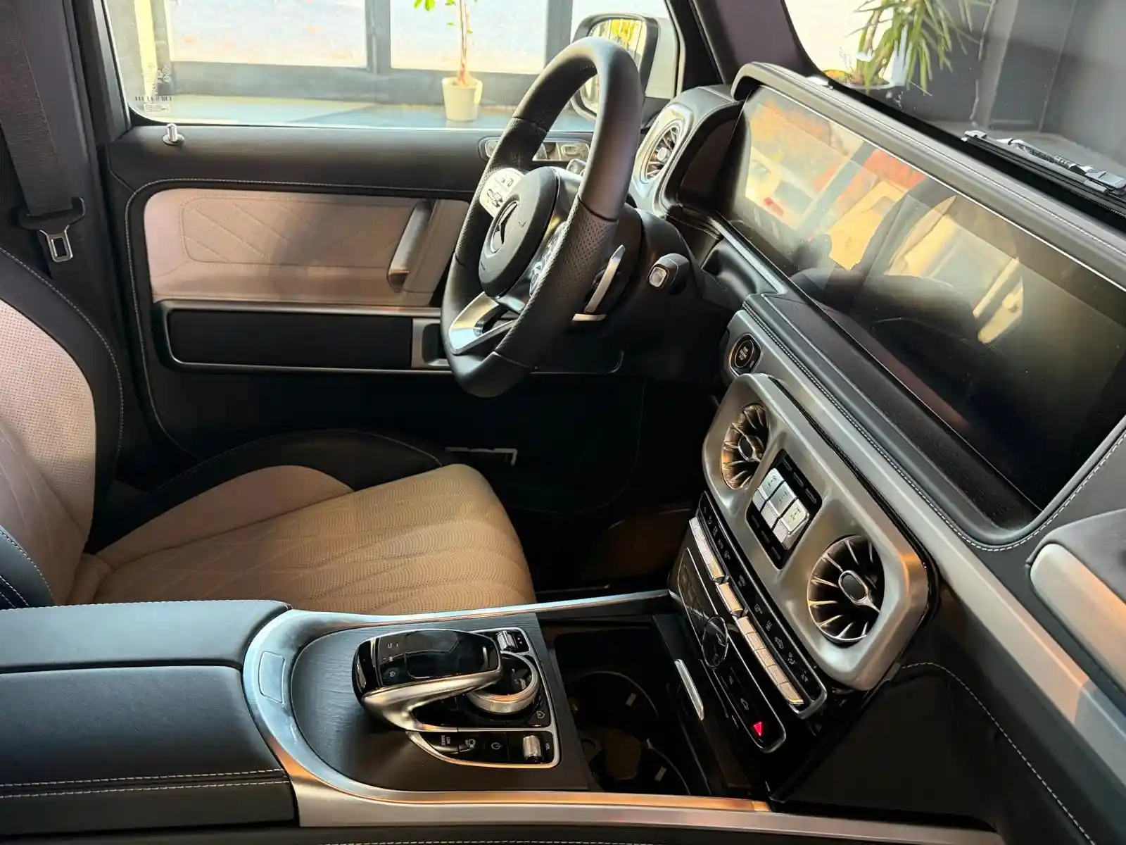 Mercedes-Benz G 500