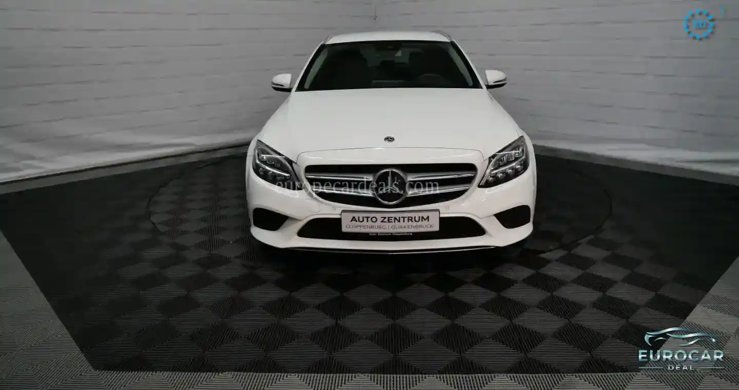 Mercedes-Benz C 220