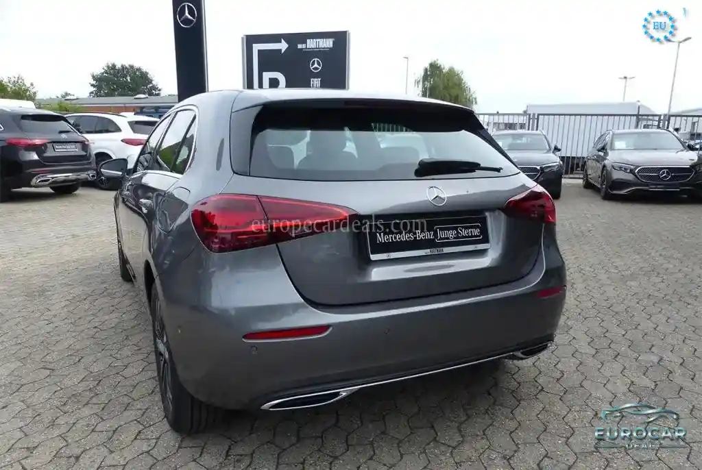 Mercedes-Benz A 180