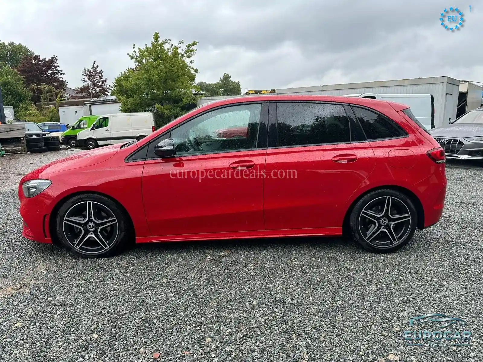 Mercedes-Benz B 180