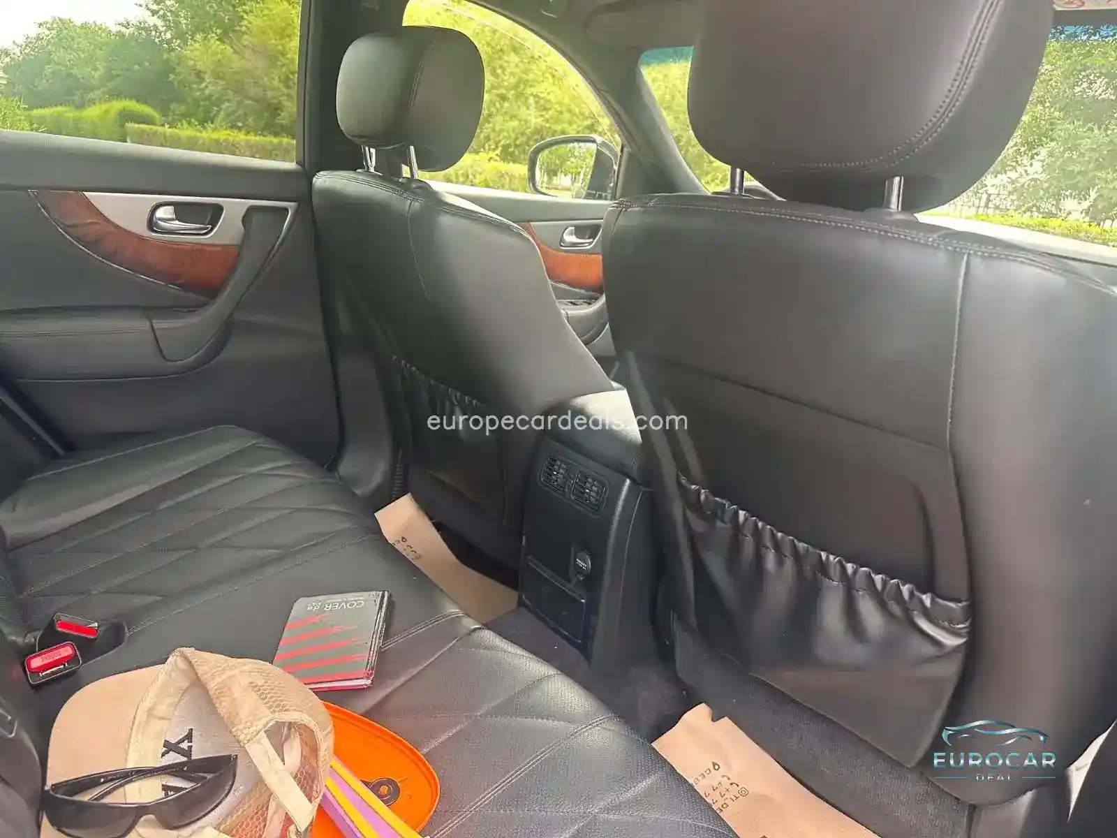 Infiniti QX70