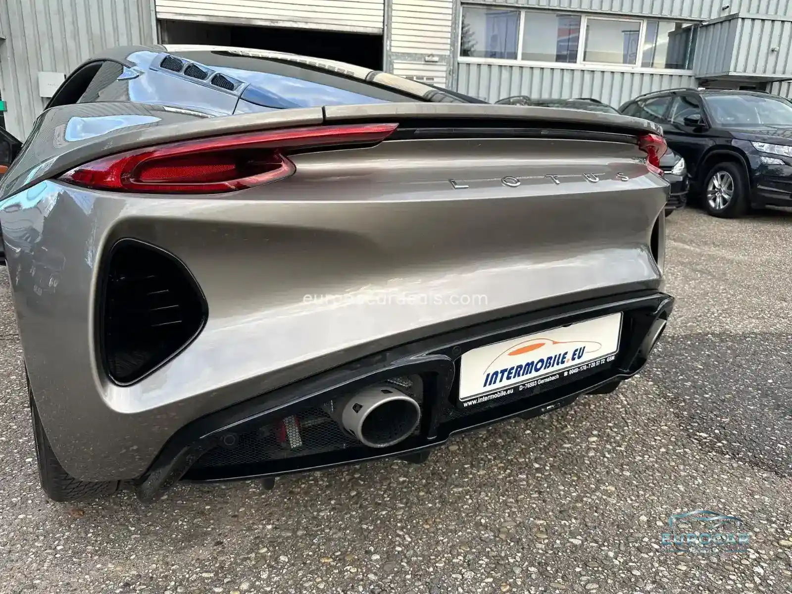 Lotus Emira