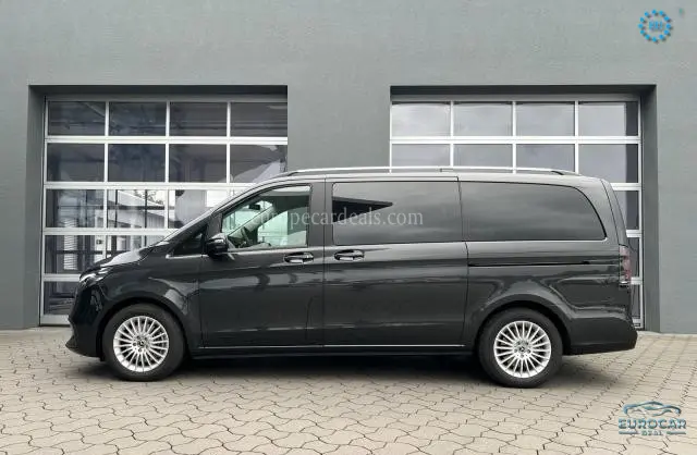 Mercedes-Benz V 220