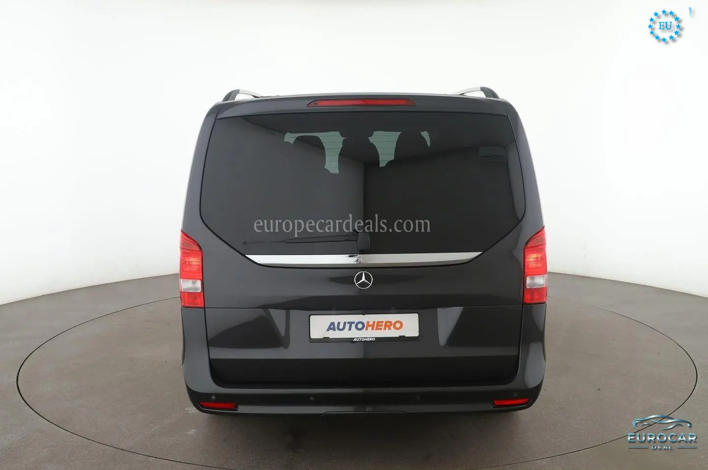 Mercedes-Benz V 220