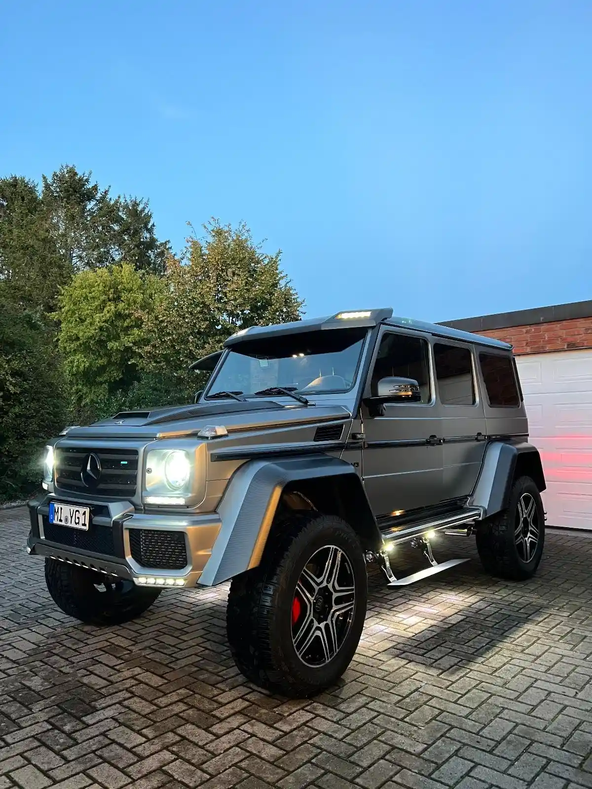 Mercedes-Benz G 500