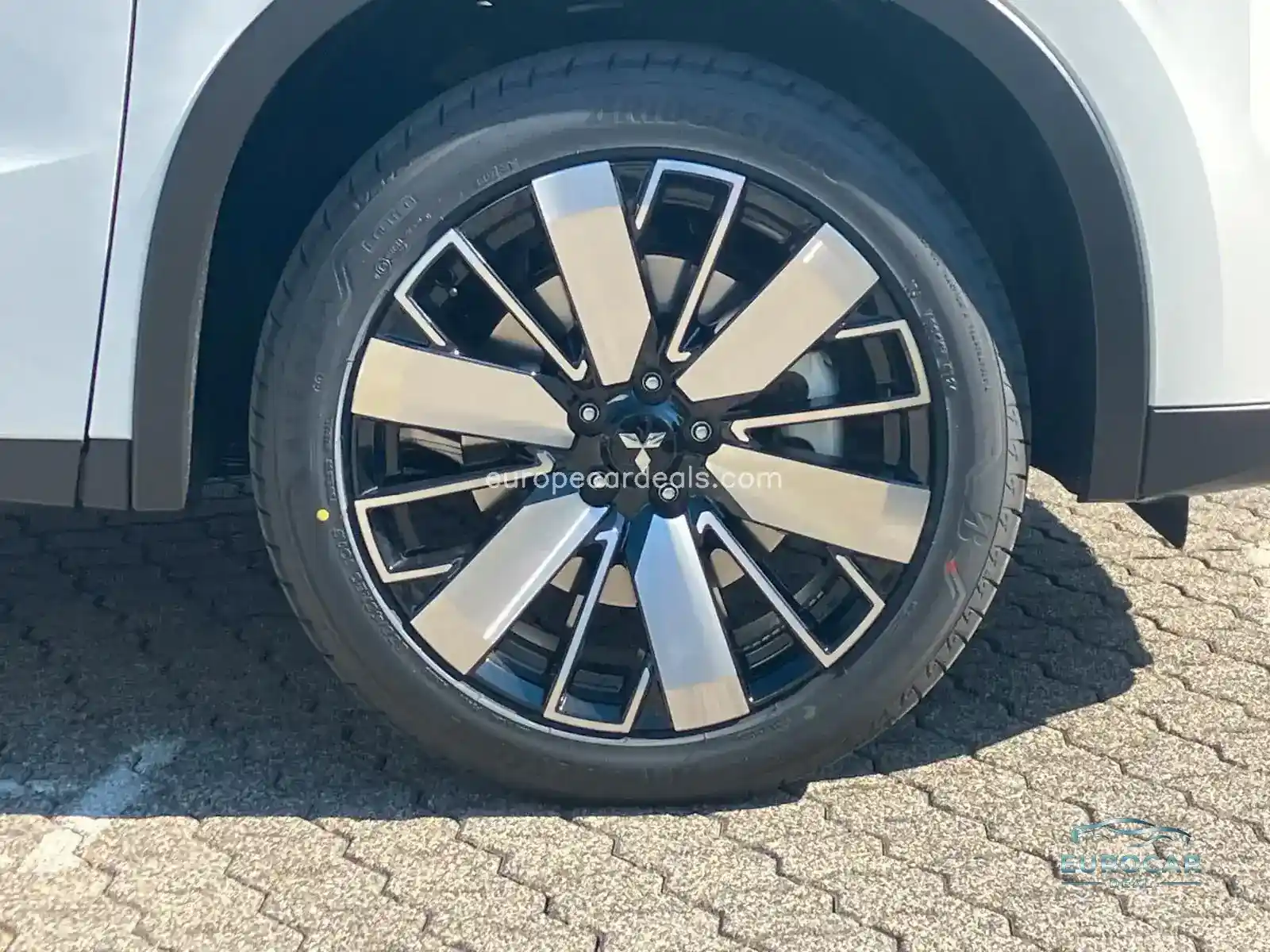 Mitsubishi Plug-in Hybrid Outlander