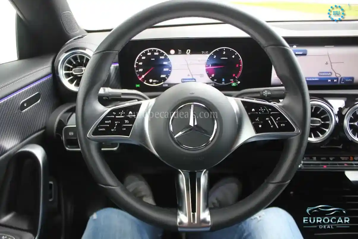 Mercedes-Benz CLA 180