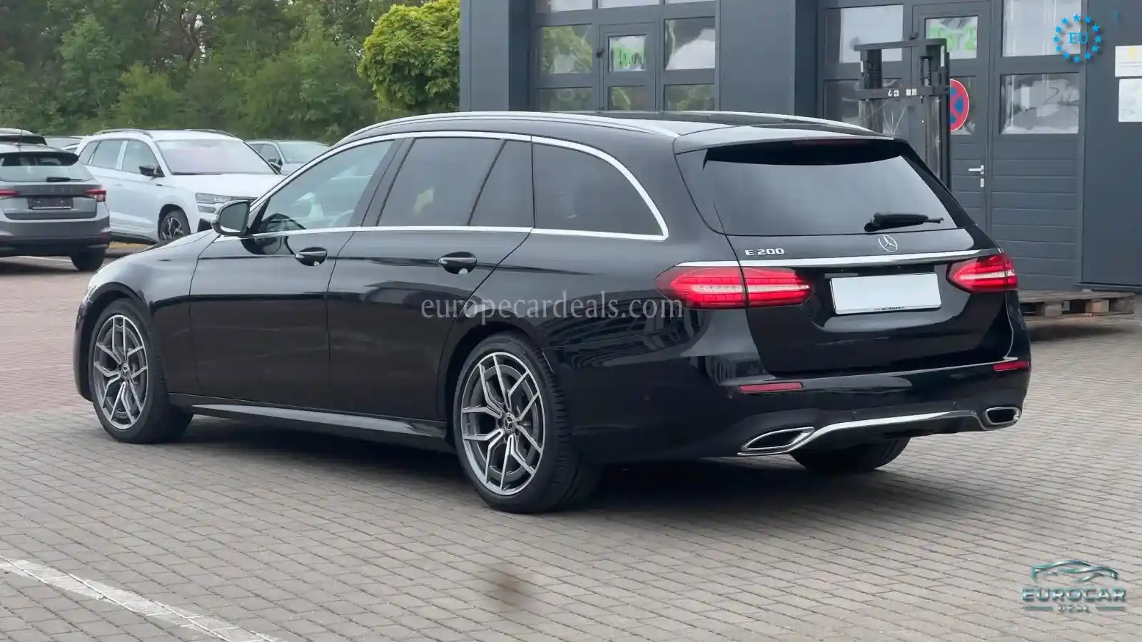 Mercedes-Benz E 200