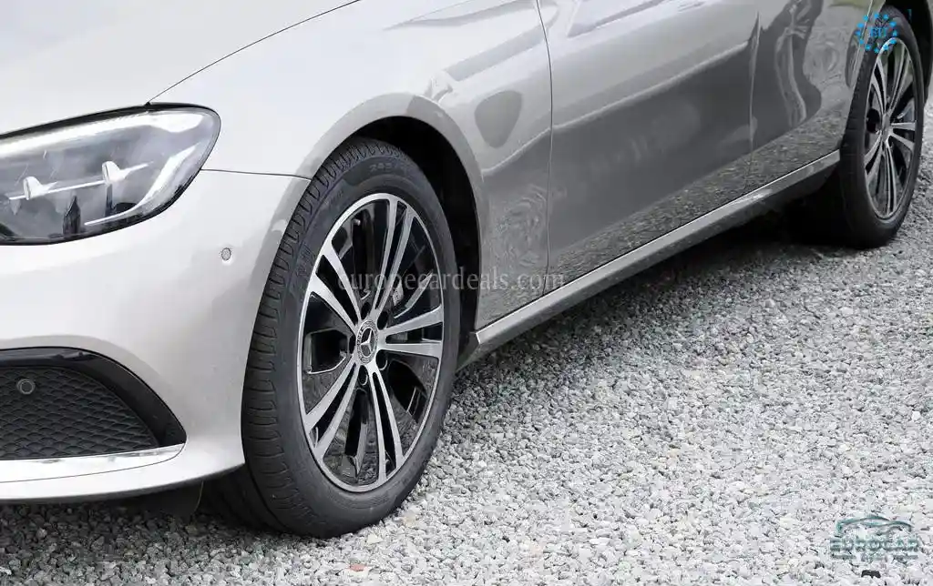 Mercedes-Benz E 400