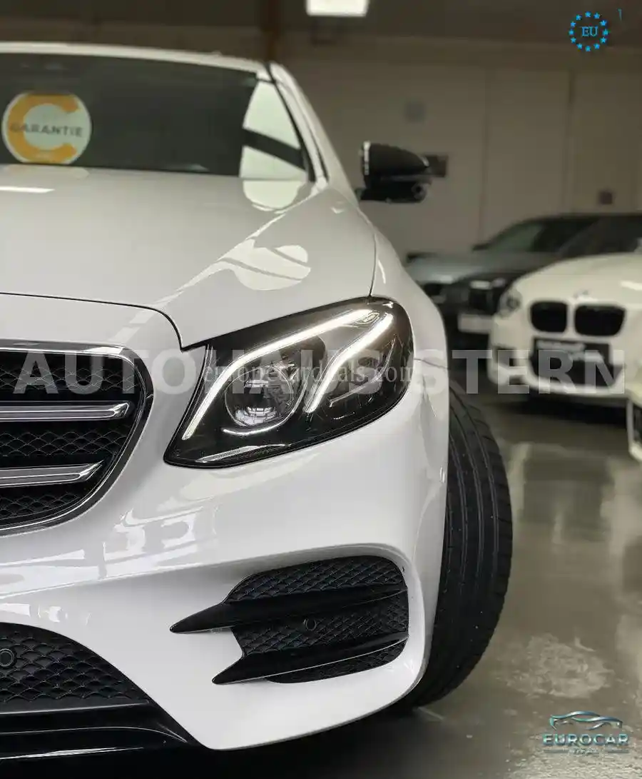 Mercedes-Benz E 300