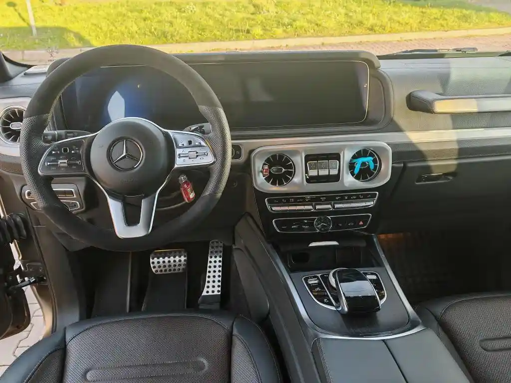 Mercedes-Benz G 500